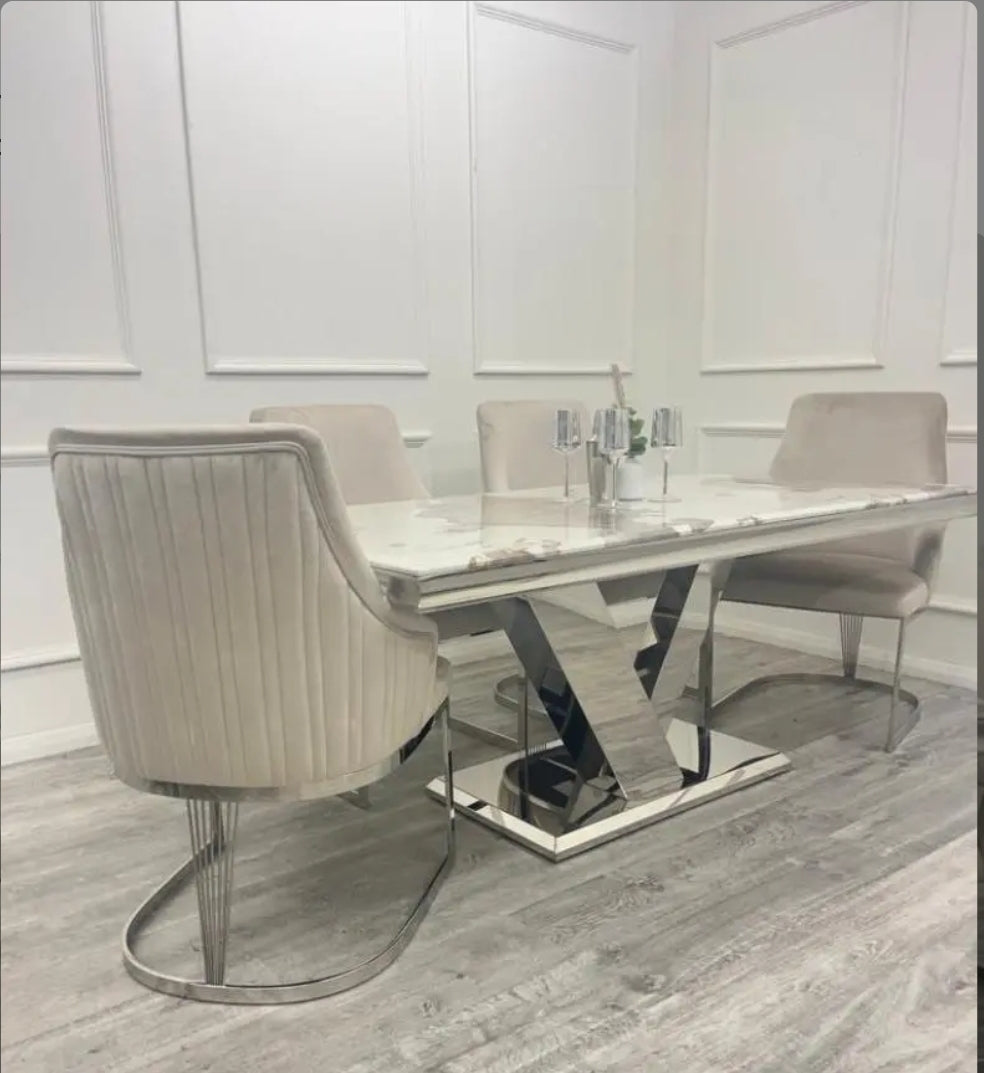 Venice 1.8 dining table + 4 or 6 Chelmsford dining chairs