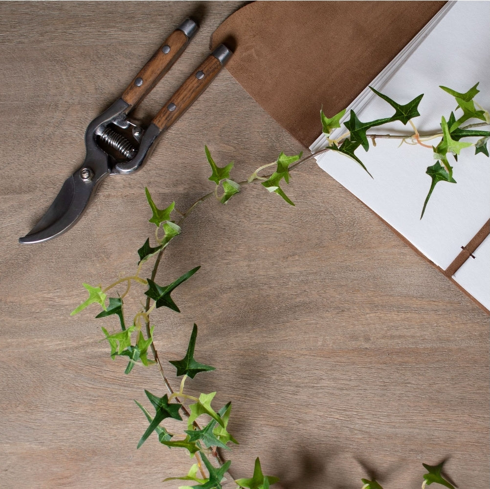 Small Ivy Garland