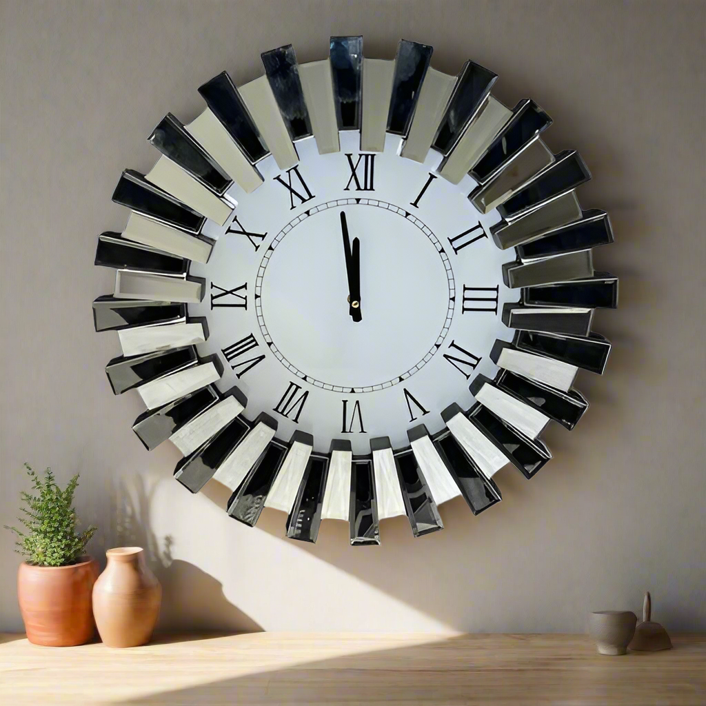 Circle mirror clock
